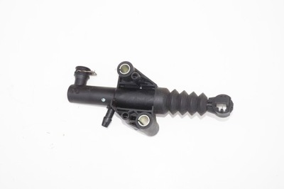 Помпа зчеплення renault trafic iii фото №1