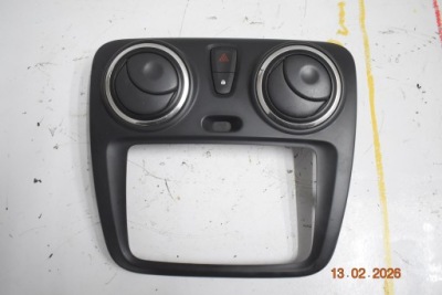 Решітка обдув перед dacia dokker 682606882r фото №1