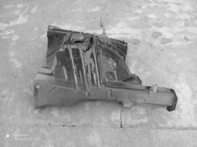 Dodge challenger чверть перед передня лонжерон підкрилок чашка ліва фото №1