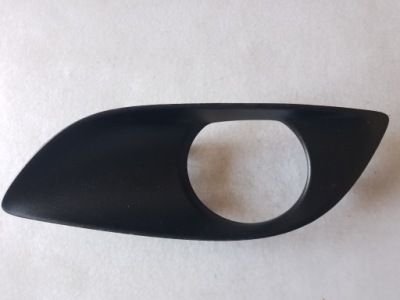 Toyota yaris xp90 hb решётка решётка  решётка радиатора левая 814820d110 оригинал фото №1