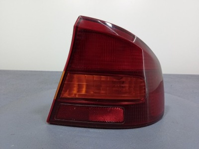 Subaru legacy iii be sedan 98- лампа задняя правая наружная 2sd935709 фото №1