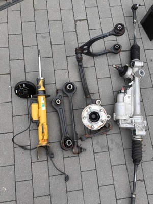 Dodge charger 15- поворотний кулак важіль фото №1