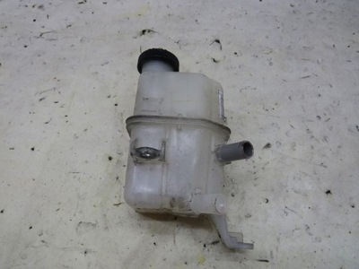 Бачок розширювальний prius 3 iii фото №1