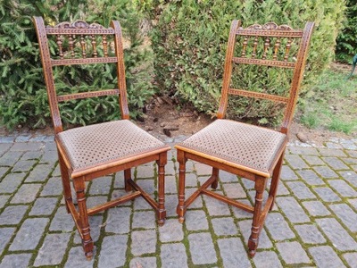 Para stylowych krzeseł eklektycznych Krzesło+ Krzesło