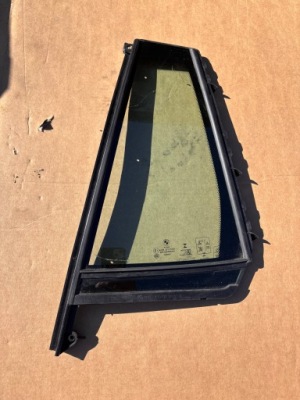 Bmw x3 g01 стекло дверь левая задняя треугольник 20021 фото №1