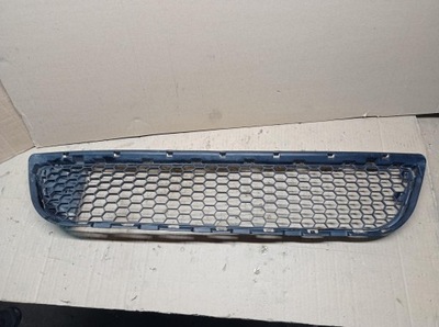 Решітка радіатора решітка радіатора dacia logan 2009-2013 фото №1