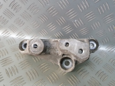 Кронштейн кронштейн коробки insignia 2.0 turbo a20nht фото №1