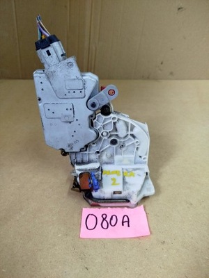 Замок двері лівий перед nissan primera p11 фото №1