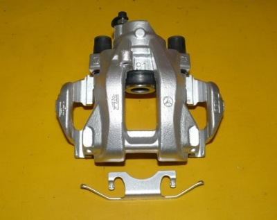 Суппорт правый задняя mercedes cls i 1 w219 c219 300/22 фото №1