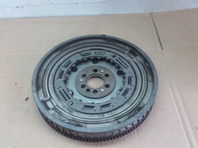 Колесо маховик двухмассовый renault 1.2 tce автоматическая коробка передач 123008498r оригинал фото №1