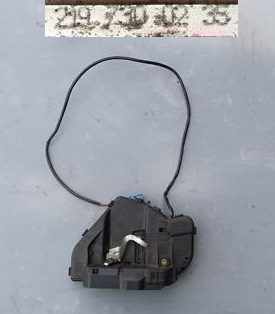 CERRADURA DE PUERTA DERECHA PARTE TRASERA MERCEDES CLS W219 2197300235  