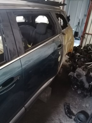 PORTIÈRE GAUCHE ARRIÈRE EDZ PEUGEOT 5008 II - milautoparts.fr