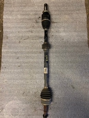 Toyota chr c-hr привідний вал права фото №1