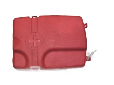 Защита клеммы плюсовой peugeot 607 2.7 v6 hdi фото №1