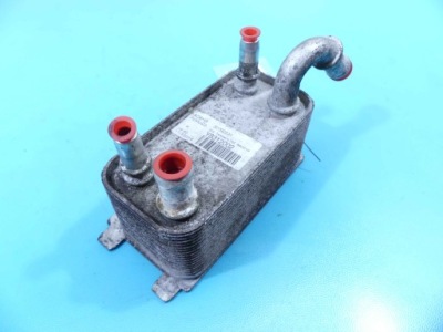 Радиатор масла volvo v60 i 30792231 2.4 d5 фото №1