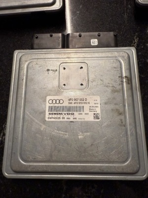 Бортовий комп'ютер двигун 4f0907552d audi a6 c6 фото №1