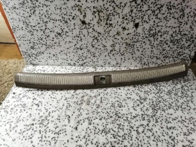 Audi a4 b7 kombi защита порог багажника 8e9864483c фото №1