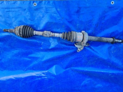 Toyota avensis t25 2.2 d4d приводной вал правая фото №1