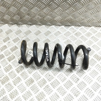 Ford mustang mach-e 2023 ліва сторона пружина задня фото №1