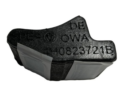 Прокладка капот передньої ліва права audi a8 фото №1