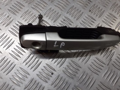 Ручка ліва передня toyota avensis t25 фото №1