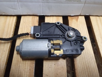 Моторчик люк kia pro cee'd 3 81679j7700 фото №1