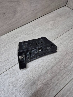 12581. taycan кронштейн  порог правый  9j1854944 фото №1