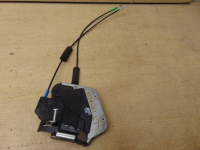 Замок лівий задня suzuki kizashi 8 pinów europa фото №1