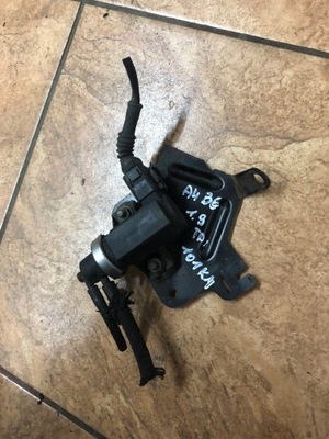 Audi a4 b6 клапан вакуумa фото №1