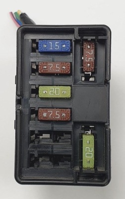 Коробка запобіжників mazda rx-8 fb102400b фото №1