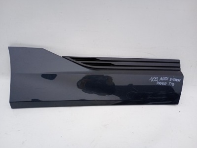 Молдинг дверь правый задний  audi e-tron фото №1