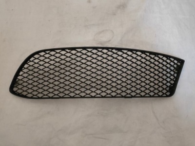 Mercedes-benz оригінальний номер a1768851422 решітка бампер фото №1