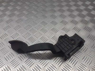 Потенціометр педаль газу opel corsa d 1.2 55702020 фото №1