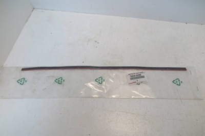 Прокладка багажника toyota corolla xii 76825-02360 фото №1