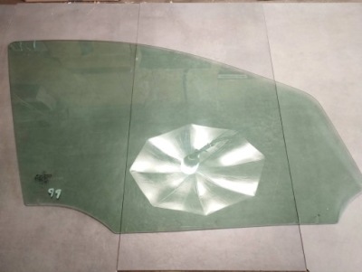 Mercedesml w164 2006 скло права перед фото №1