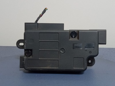 Vw passat b6 коробка предохранителей 3c0937548 фото №1