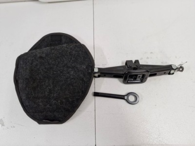 Hyundai ix20 venga набір куліса вушко буксирувальний чохол фото №1