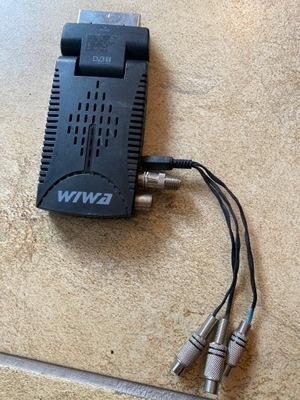 Tuner DVB-T WIWA HD50, kable