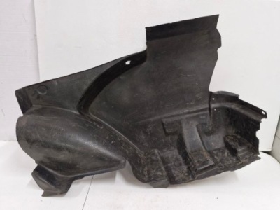 Mercedes w123 захист пластик ніша колеса багажника правий задній фото №1