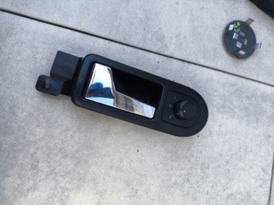 Vw golf iv ручка внутрішня лівий передні  3b1837113 vw golf iv 4 ? фото №1