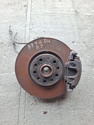 Поворотний кулак супорт правий перед vw passat b7 1.6 tdi фото №1