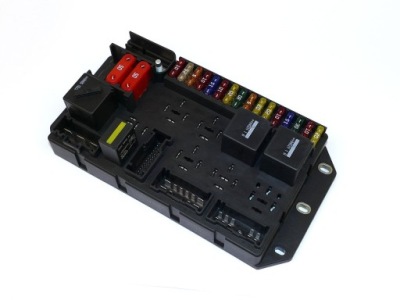 Коробка предохранителей - w багажник rr l322 фото №1