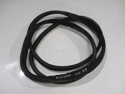 Прокладка двері перед передня права honda accord viii 8 sedan фото №1