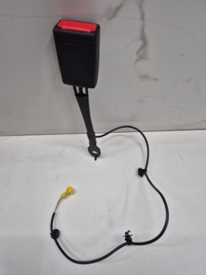 Клипса поперечина перед mercedes w176 w246 a2468600169 европа фото №1