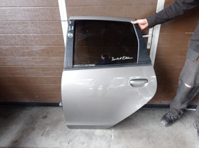 Mitsubishi colt z30 hb дверь задние левая 34h фото №1