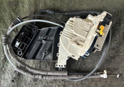 Jeep cherokee замок двері лівий перед фото №1