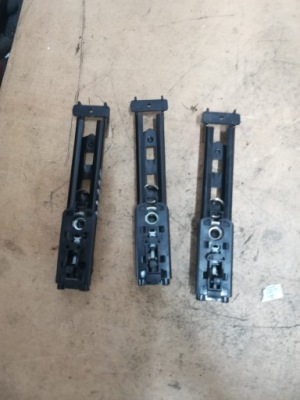 Регулювання висоти поперечина mercedes w212 a2128600088 фото №1