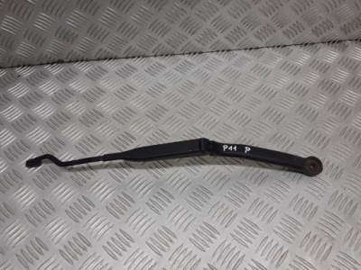 Рычаг дворники правый перед nissan primera p11 фото №1