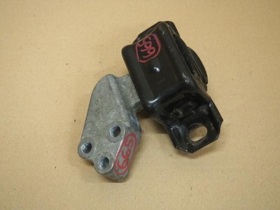 Кронштейн подушка двигуна smart fortwo ii a1322200048 фото №1