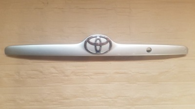 Toyota corolla e12 02-06 накладка sedan 1c0 фото №1